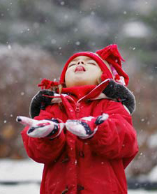 ребёнок и снег